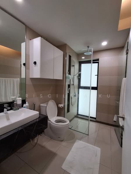Kondominium untuk Dijual di Westside Three - Priscillia Ku - Bathroom - PropertyGuru.com.my