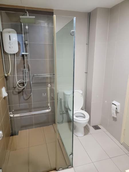 Kondominium untuk Disewa di Papillon Desahill Condominium - ML Lau - Bathroom - PropertyGuru.com.my