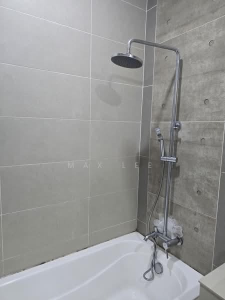 Service Residence for Rent at Zeta @ One South - Max Lee - Bathroom - PropertyGuru.com.my