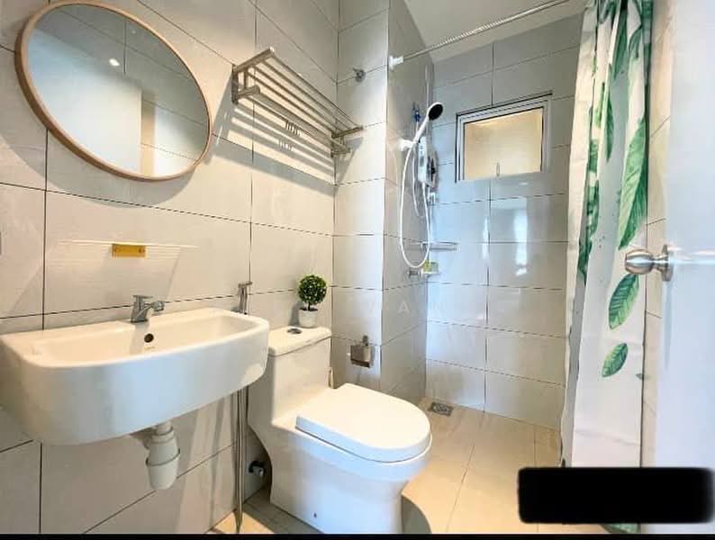 Service Residence for Sale at Amber Cove - Aibi Wang - Bathroom - PropertyGuru.com.my