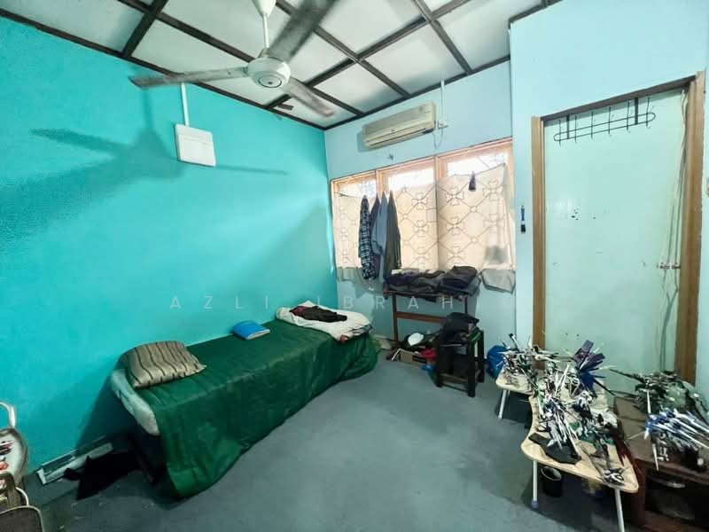 Rumah Teres 2 Tingkat untuk Dijual di Bandar Tun Razak (Cheras) - Azli Ibrahim - Bedroom - PropertyGuru.com.my