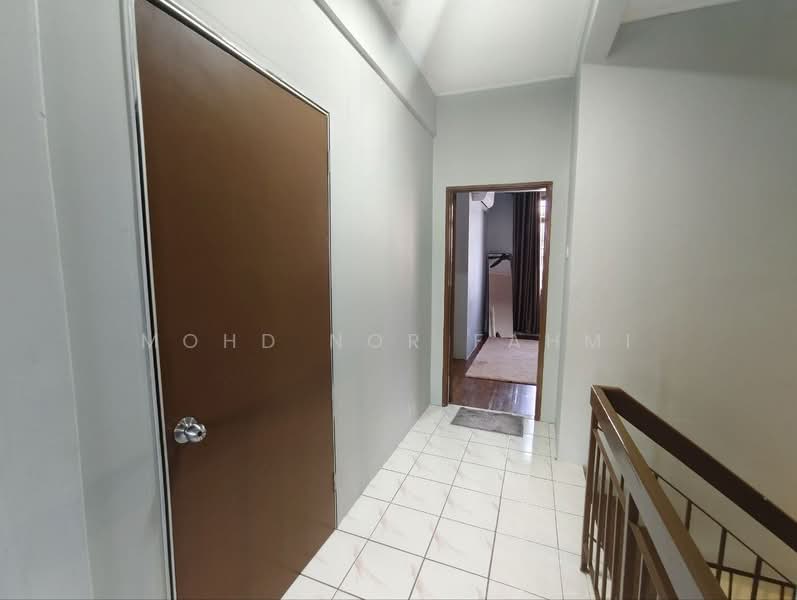 2-storey Terraced House for Sale in Bandar Putra Permai (Seri Kembangan) - Mohd Nor Fahmi - PropertyGuru.com.my