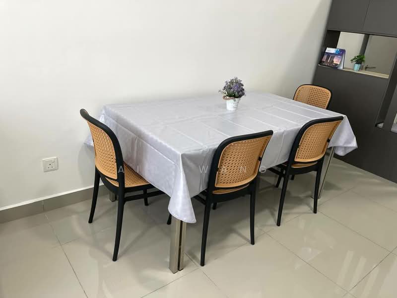 Service Residence for Sale at Amber Cove - Aibi Wang - Dining Room - PropertyGuru.com.my