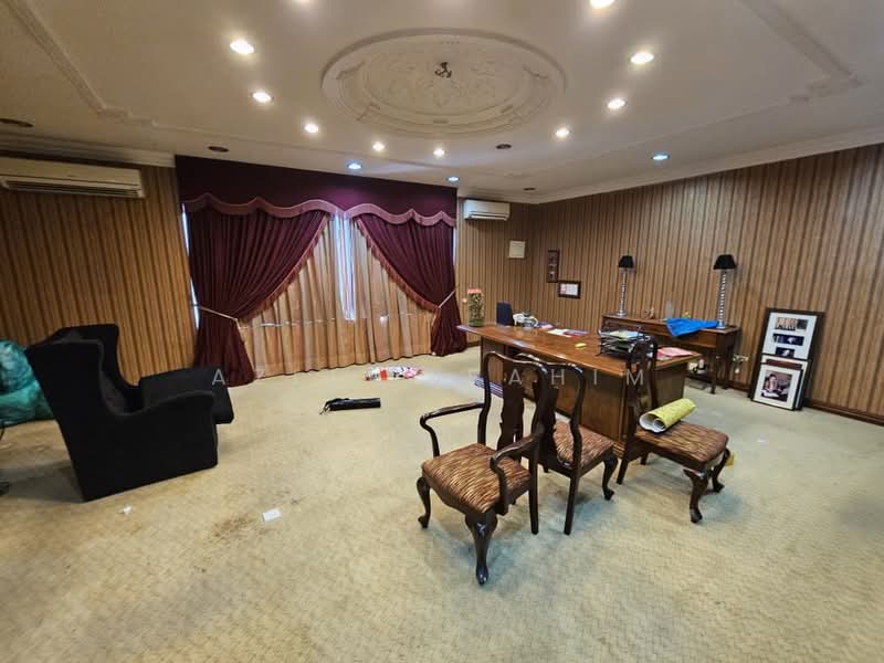 Shop / Office for Sale in Taman Putra Sulaiman (Ampang) - Azli Ibrahim - Study - PropertyGuru.com.my