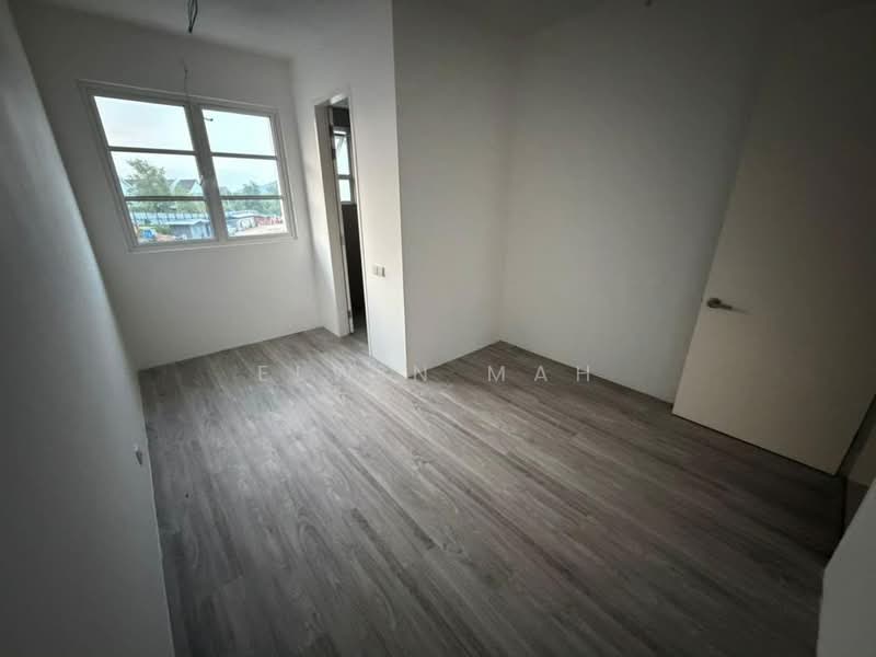 2-storey Terraced House for Sale in Bandar Country Homes (Rawang) - Elwin Mah - Interior - PropertyGuru.com.my