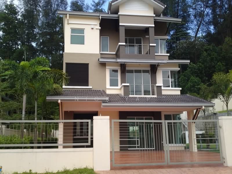 Rumah Banglo untuk Dijual di Batu 9 (Cheras) - Nick Yap - Exterior - PropertyGuru.com.my