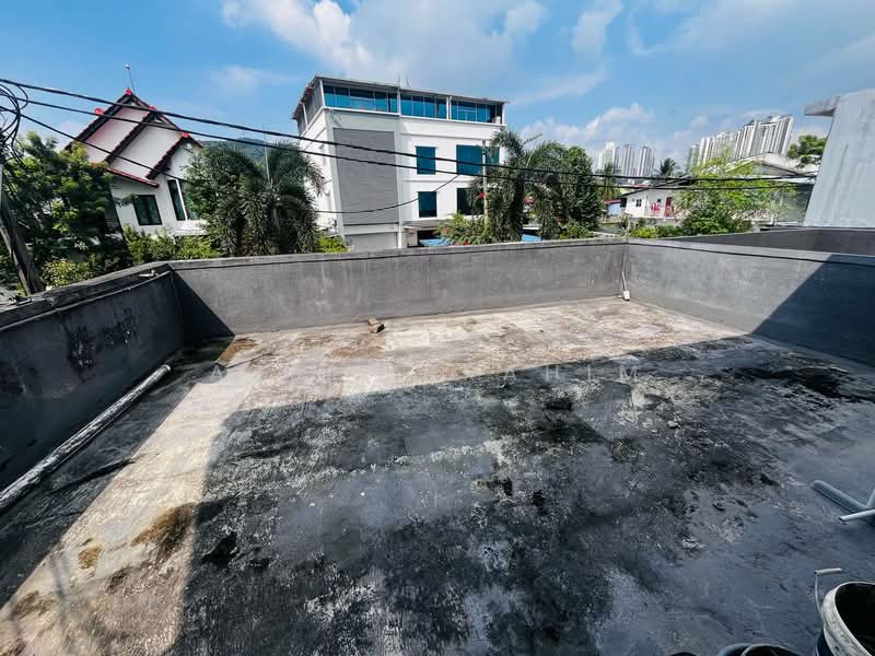 Rumah Teres 2 Tingkat untuk Dijual di Taman Permata (Ulu Kelang) - Azli Ibrahim - Roof - PropertyGuru.com.my