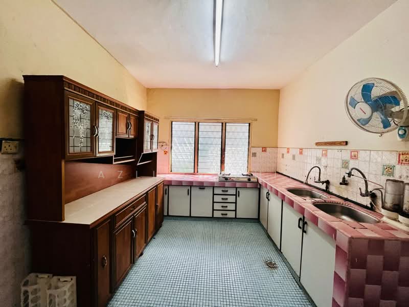 Rumah Teres 2 Tingkat untuk Dijual di Taman Permata (Ulu Kelang) - Azli Ibrahim - Kitchen - PropertyGuru.com.my