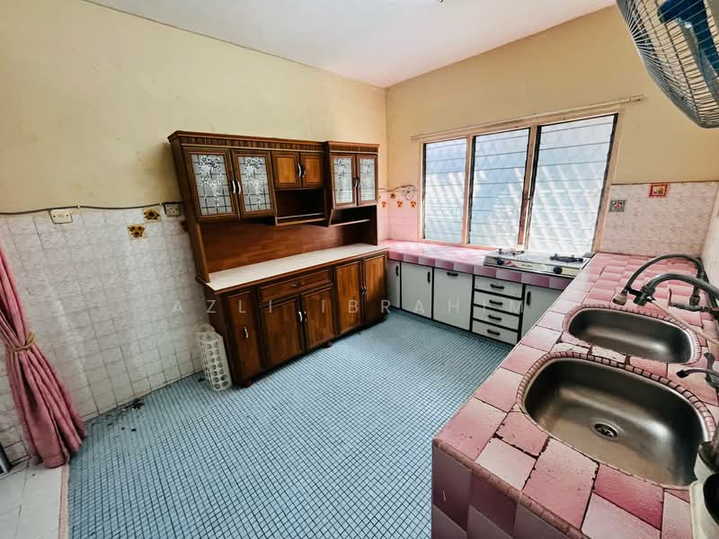 Rumah Teres 2 Tingkat untuk Dijual di Taman Permata (Ulu Kelang) - Azli Ibrahim - Kitchen - PropertyGuru.com.my