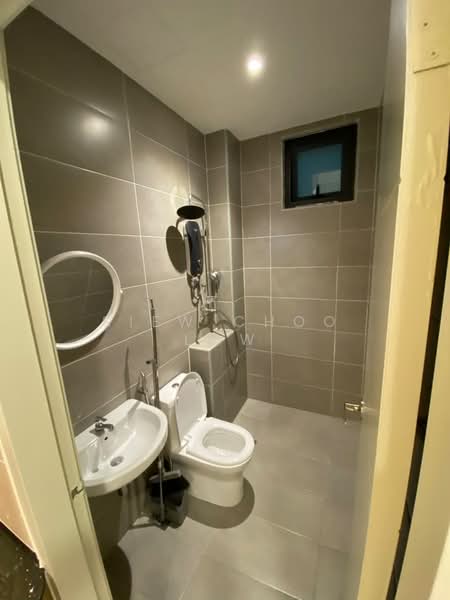 Kondominium untuk Dijual di Grand Residence @ Merak Mas - Mary Low - Bathroom - PropertyGuru.com.my