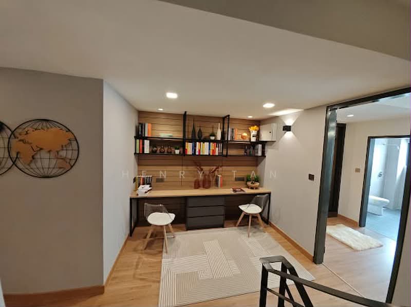 3-storey Terraced House for Sale in Taman Puncak Perdana (Shah Alam) - Henry Tan - Study - PropertyGuru.com.my