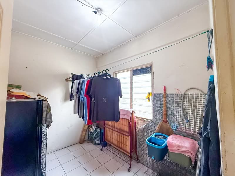 Rumah Bandar untuk Dijual di Taman Jasmin (Senawang) - Azlan Salim - Interior - PropertyGuru.com.my