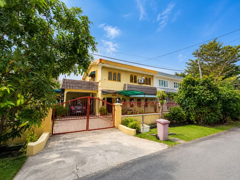 Rumah Berkembar untuk Dijual di Seksyen 19 (Petaling Jaya) - Amirul Nasyriq - PropertyGuru.com.my
