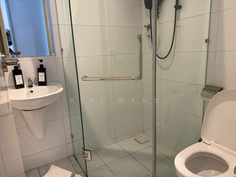 Service Residence for Sale at The Wave Residence - Aibi Wang - Bathroom - PropertyGuru.com.my
