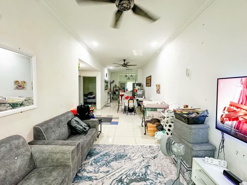 1-storey Terraced House for Sale in Sungai Merab (Dengkil) - Azli Ibrahim - Living Room - PropertyGuru.com.my