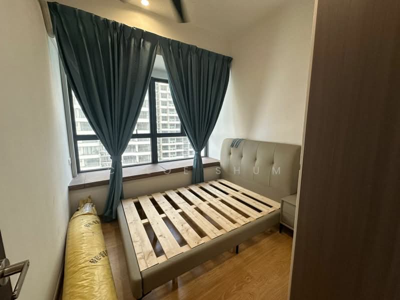 Condominium for Rent at Kings Bay @ Country Garden Danga Bay - Chloe Shum - Bedroom - PropertyGuru.com.my