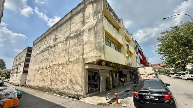 Kedai / Pejabat untuk Dijual di Taman Nirwana (Ampang) - Azli Ibrahim - Exterior - PropertyGuru.com.my