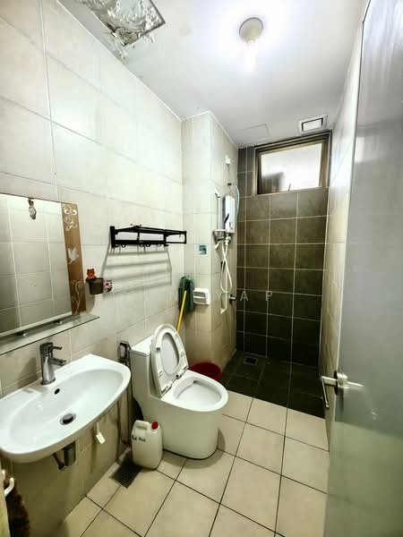 Kondominium untuk Disewa di PARC Regency (Residensi Masai) - Sun Yap - Bathroom - PropertyGuru.com.my
