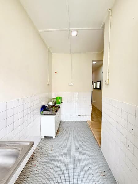 Rumah Teres 1 Tingkat untuk Dijual di Taman Cheras Perdana (Cheras) - Azli Ibrahim - Kitchen - PropertyGuru.com.my