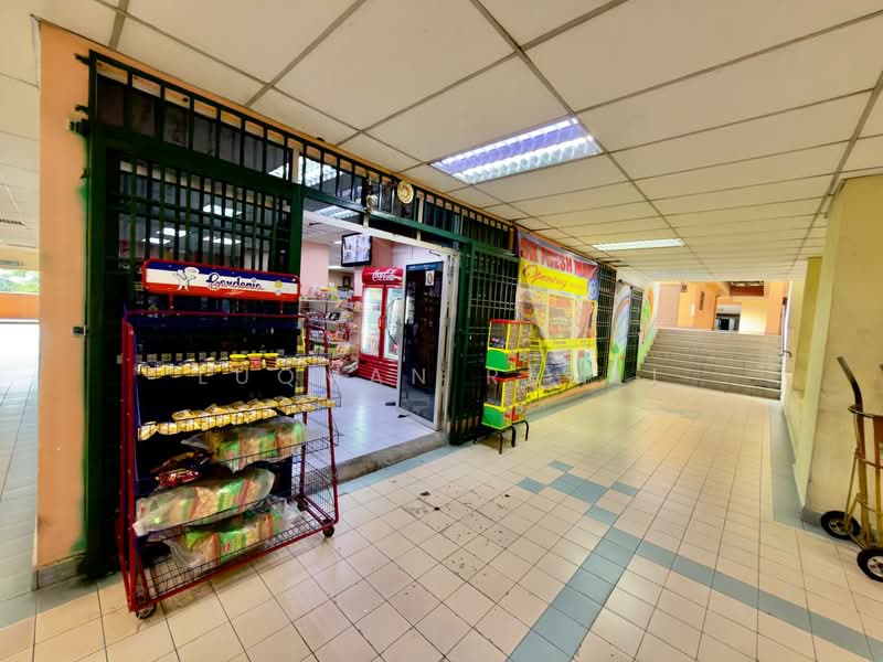 Pangsapuri untuk Dijual di Sri Gotong Apartment - Luqman Ramli - Corridor - PropertyGuru.com.my