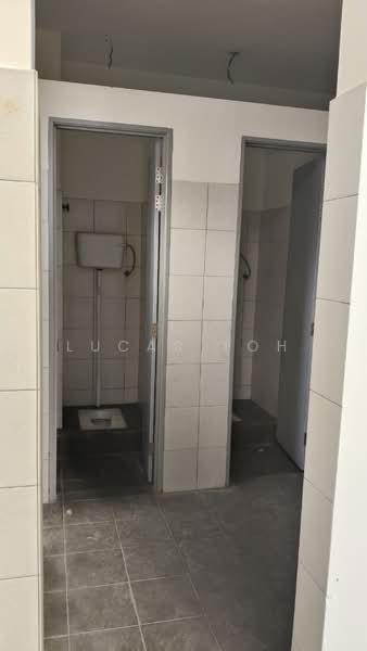 Factory for Rent in Kota Puteri (Batu Arang) - Lucas Toh - Bathroom - PropertyGuru.com.my