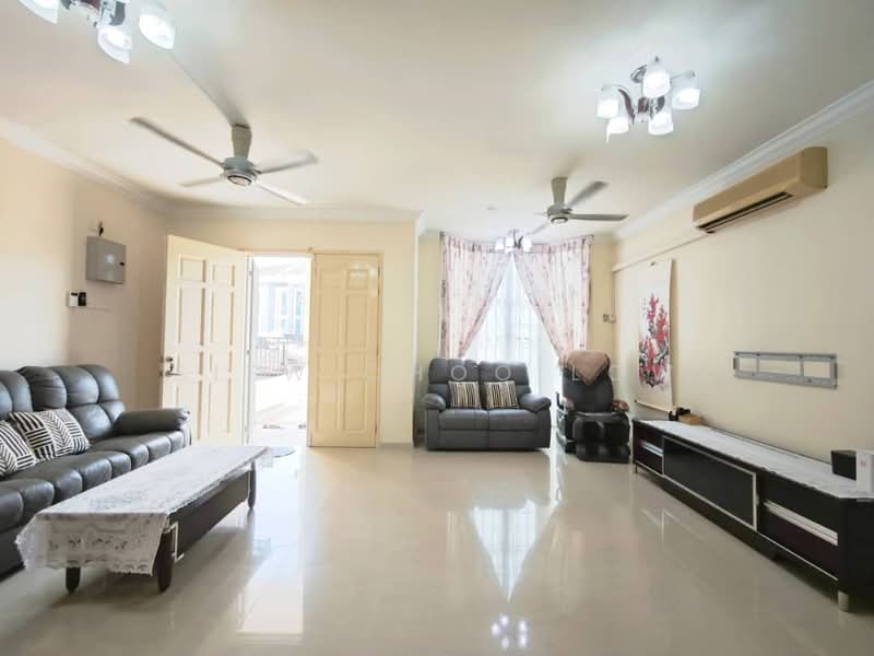 Rumah Teres 2 Tingkat untuk Dijual di Taman Merbok (Bukit Baru) - Mary Low - Living Room - PropertyGuru.com.my