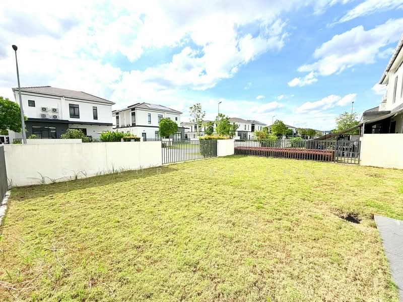 Rumah Teres untuk Dijual di Eco Grandeur (Puncak Alam) - Syukor Hartanah - Exterior - PropertyGuru.com.my