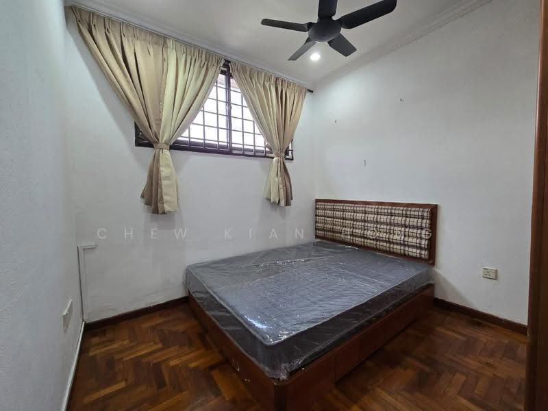 Rumah Teres 1-Tingkat untuk Disewa di Taman Pelangi (Johor Bahru) - Chew Kian Hong - Bedroom - PropertyGuru.com.my