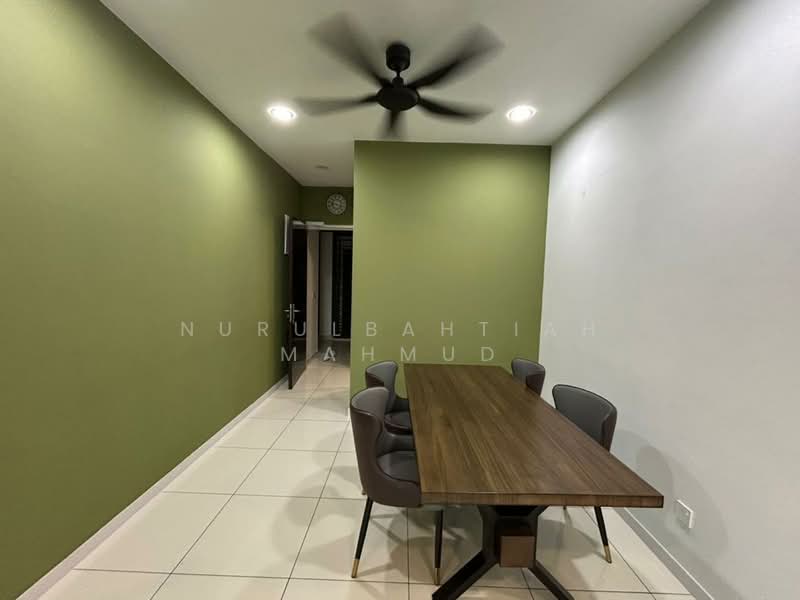 Kondominium untuk Dijual di The Valley Residences @ SkySierra - Nurulbahtiah Mahmud - Dining Room - PropertyGuru.com.my