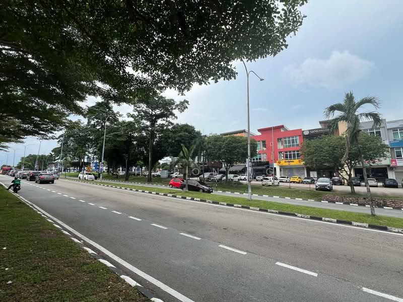 Kedai untuk Dijual di Taman Molek (Johor Bahru) - Sharon Ng - PropertyGuru.com.my