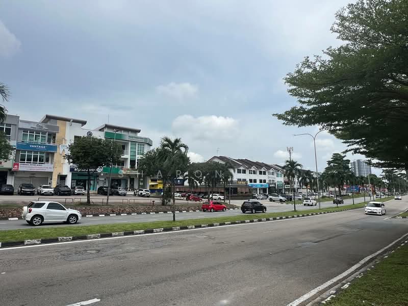 Kedai untuk Dijual di Taman Molek (Johor Bahru) - Sharon Ng - Exterior - PropertyGuru.com.my