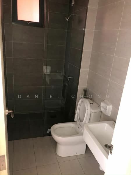 Service Residence for Sale at Gravit8, Klang - Daniel Chong - Bathroom - PropertyGuru.com.my