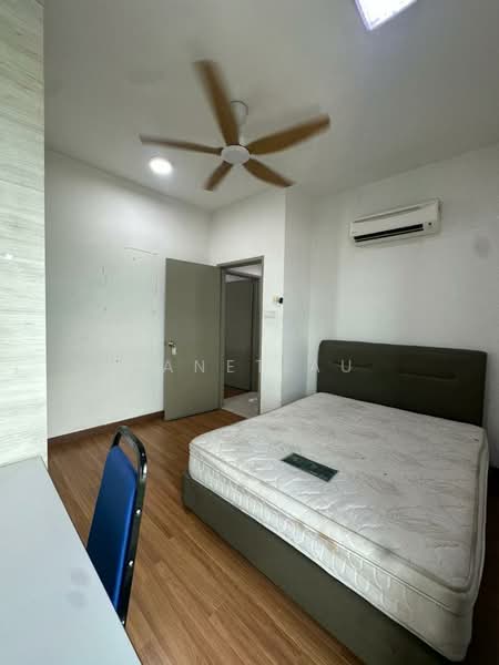 Service Residence for Sale at Park @ One South - Janet Au - PropertyGuru.com.my