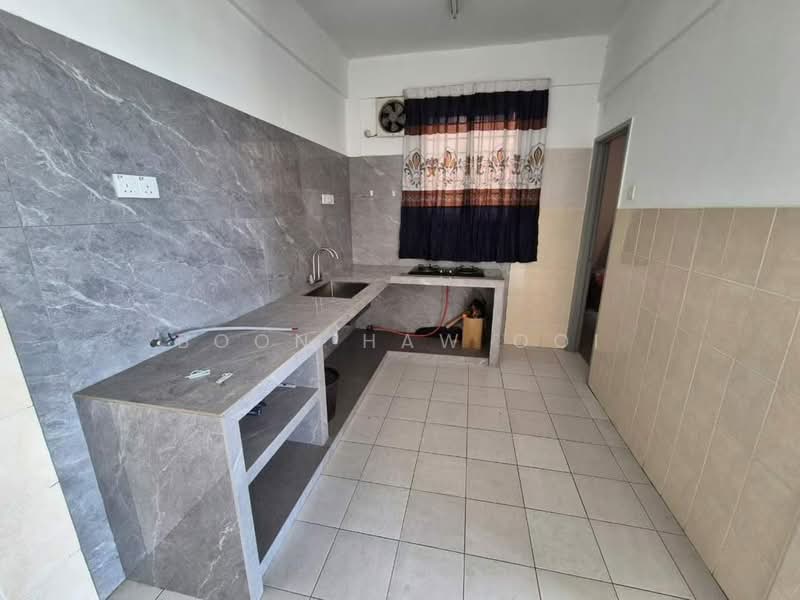 Rumah Flat untuk Disewa di Taman Pantai Bersih - Boon Haw Ooi - Kitchen - PropertyGuru.com.my