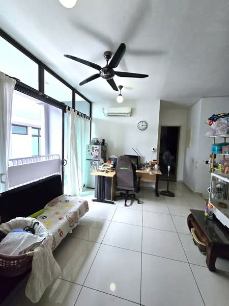 Cluster House for Sale in Setia Eco Cascadia (Tebrau) - Karl Lim - Living Room - PropertyGuru.com.my