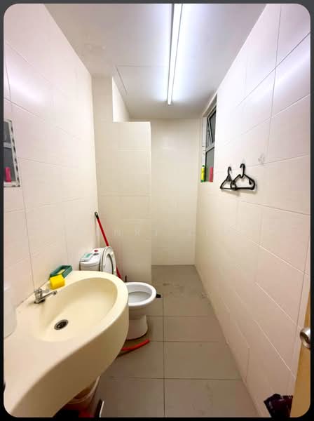 Service Residence for Rent at Platinum Lake PV 21 - Henry Lim - Bathroom - PropertyGuru.com.my
