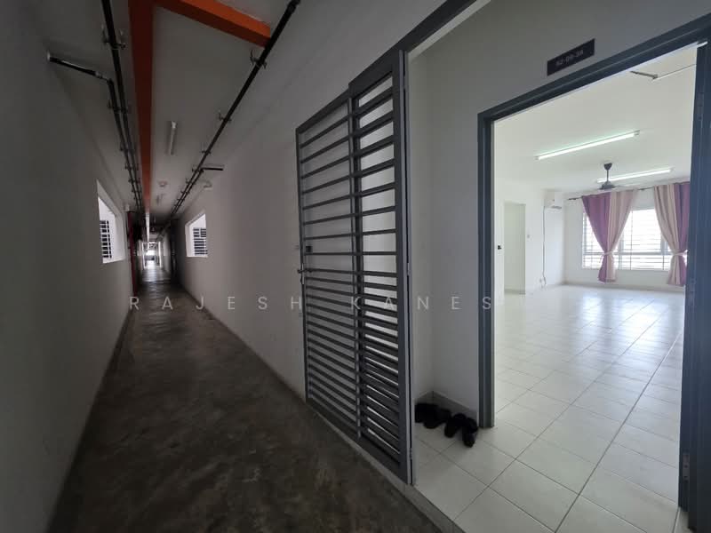 Pangsapuri untuk Disewa di Danau Ria - Rajesh Kanesan - Corridor - PropertyGuru.com.my