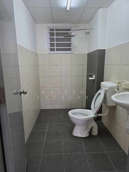 Pangsapuri untuk Disewa di Danau Ria - Rajesh Kanesan - Bathroom - PropertyGuru.com.my