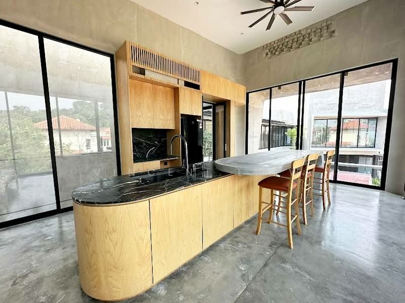 Rumah Banglo untuk Dijual di Seksyen 11 (Kota Damansara) - Vincent Liaw - Kitchen - PropertyGuru.com.my