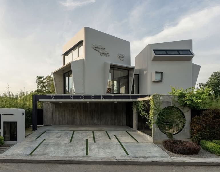 Bungalow House for Sale in Seksyen 11 (Kota Damansara) - Vincent Liaw - Exterior - PropertyGuru.com.my