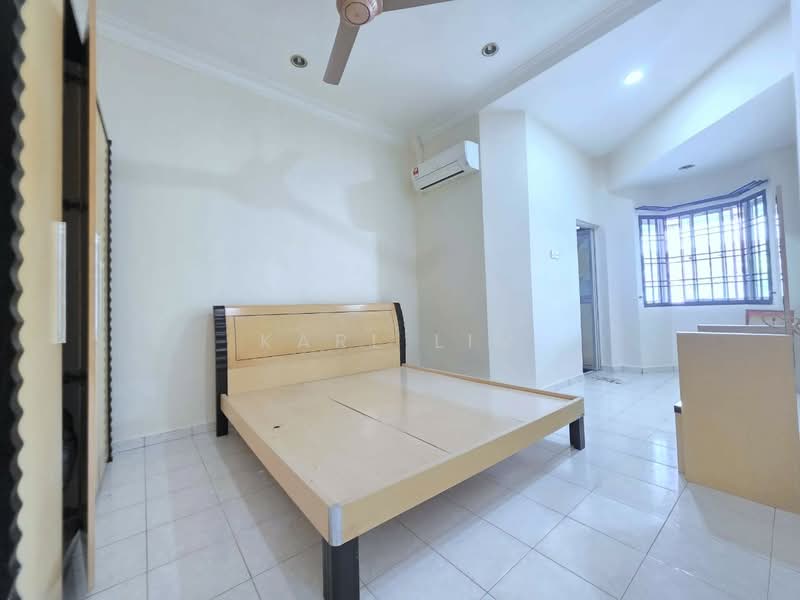1-storey Terraced House for Sale in Taman Nusa Jaya Mas (Iskandar Puteri (Nusajaya)) - Karl Lim - Bedroom - PropertyGuru.com.my