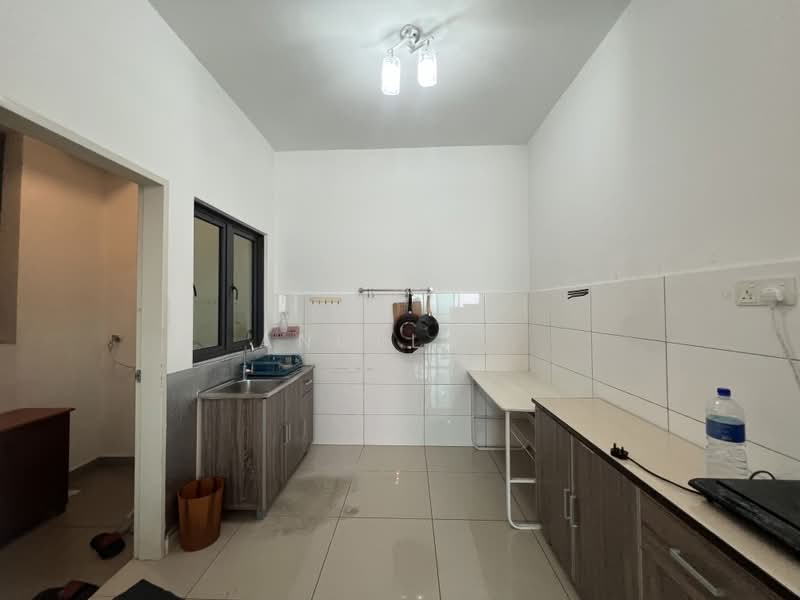 Kondominium untuk Disewa di Parkhill Residence - Angela . - PropertyGuru.com.my