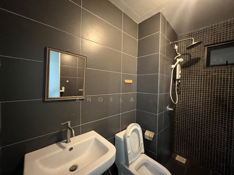 Kondominium untuk Disewa di Parkhill Residence - Angela . - PropertyGuru.com.my