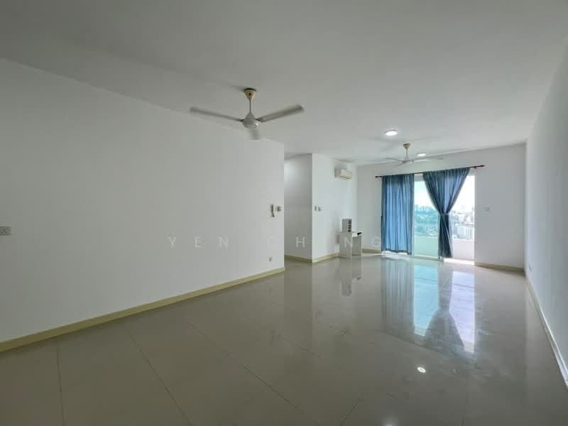 Kondominium untuk Disewa di Scenaria @ North Kiara Hills - Yen Ching - Living Room - PropertyGuru.com.my