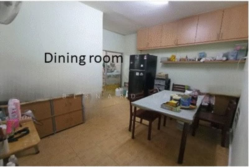 2-storey Terraced House for Sale in Taman Puncak Jalil (Seri Kembangan) - Bernard Tay - Dining Room - PropertyGuru.com.my