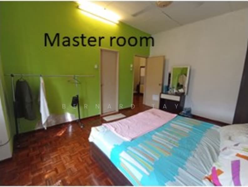 2-storey Terraced House for Sale in Taman Puncak Jalil (Seri Kembangan) - Bernard Tay - Master Bedroom - PropertyGuru.com.my