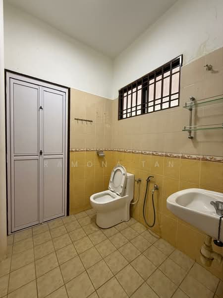 2-storey Terraced House for Sale in Taman Merdeka Jaya (Batu Berendam) - Ramona Tan - Bathroom - PropertyGuru.com.my