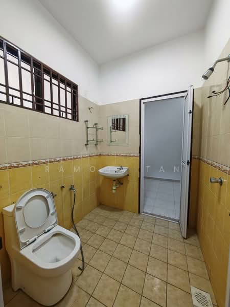 2-storey Terraced House for Sale in Taman Merdeka Jaya (Batu Berendam) - Ramona Tan - Bathroom - PropertyGuru.com.my