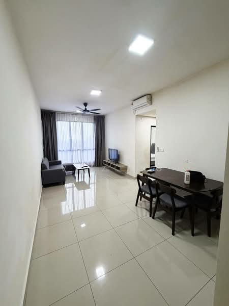 Servis Apartment untuk Disewa di Veranda Residence - Vinz Ang - Living Room - PropertyGuru.com.my