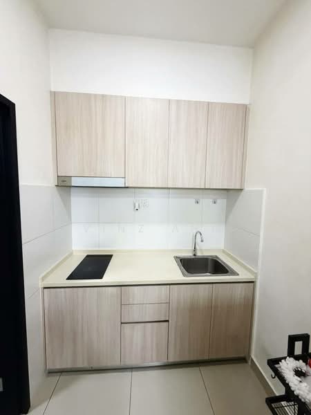 Servis Apartment untuk Disewa di Veranda Residence - Vinz Ang - Kitchen - PropertyGuru.com.my
